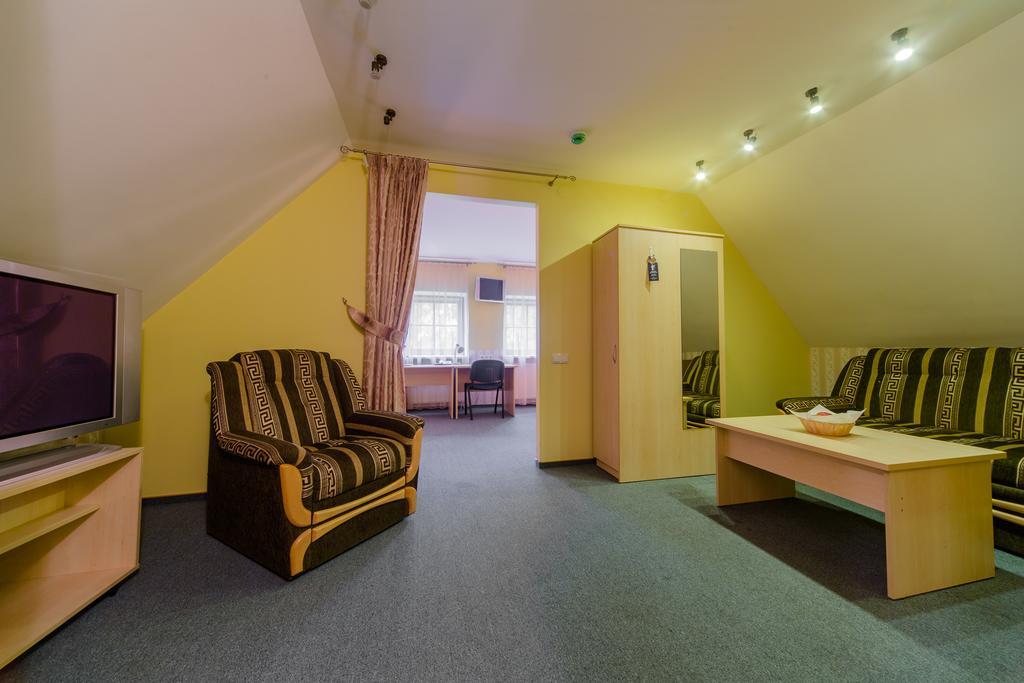 Šiauliai Hotel - Bar Grafaite מראה חיצוני תמונה