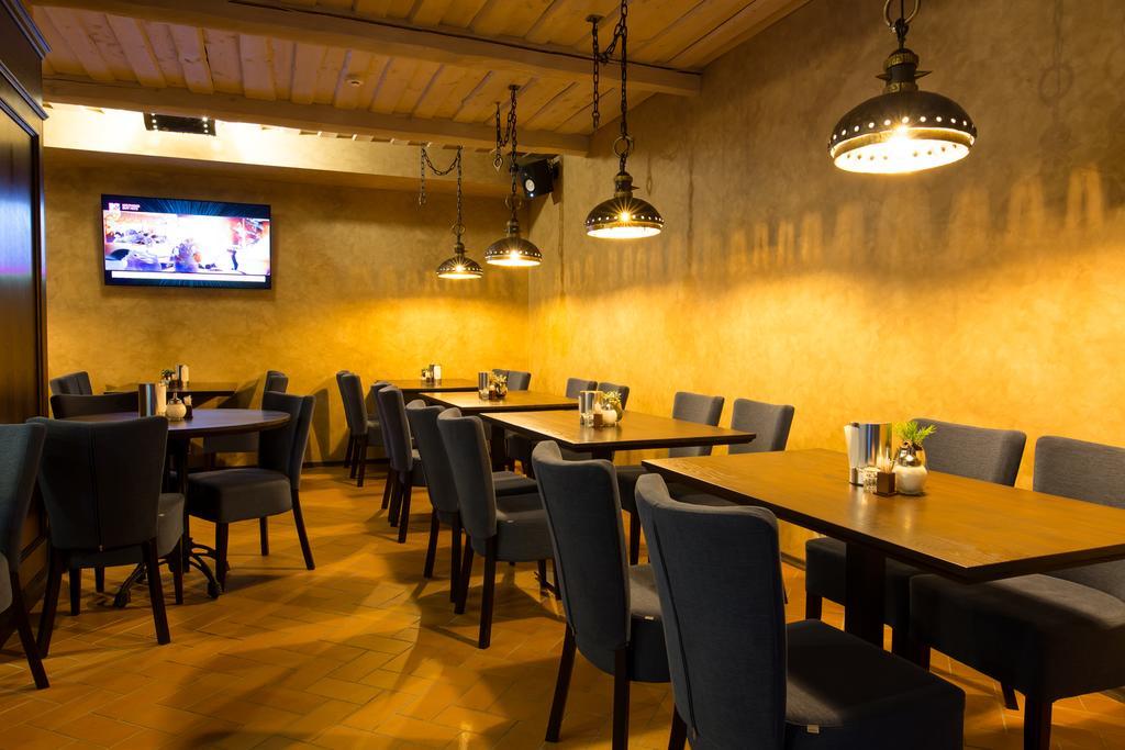 Šiauliai Hotel - Bar Grafaite מראה חיצוני תמונה